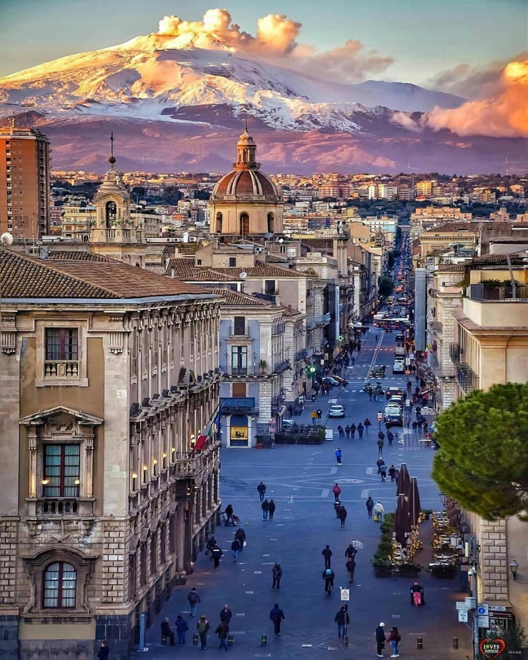 Οίκος Εω Apartment Catania Luaran gambar